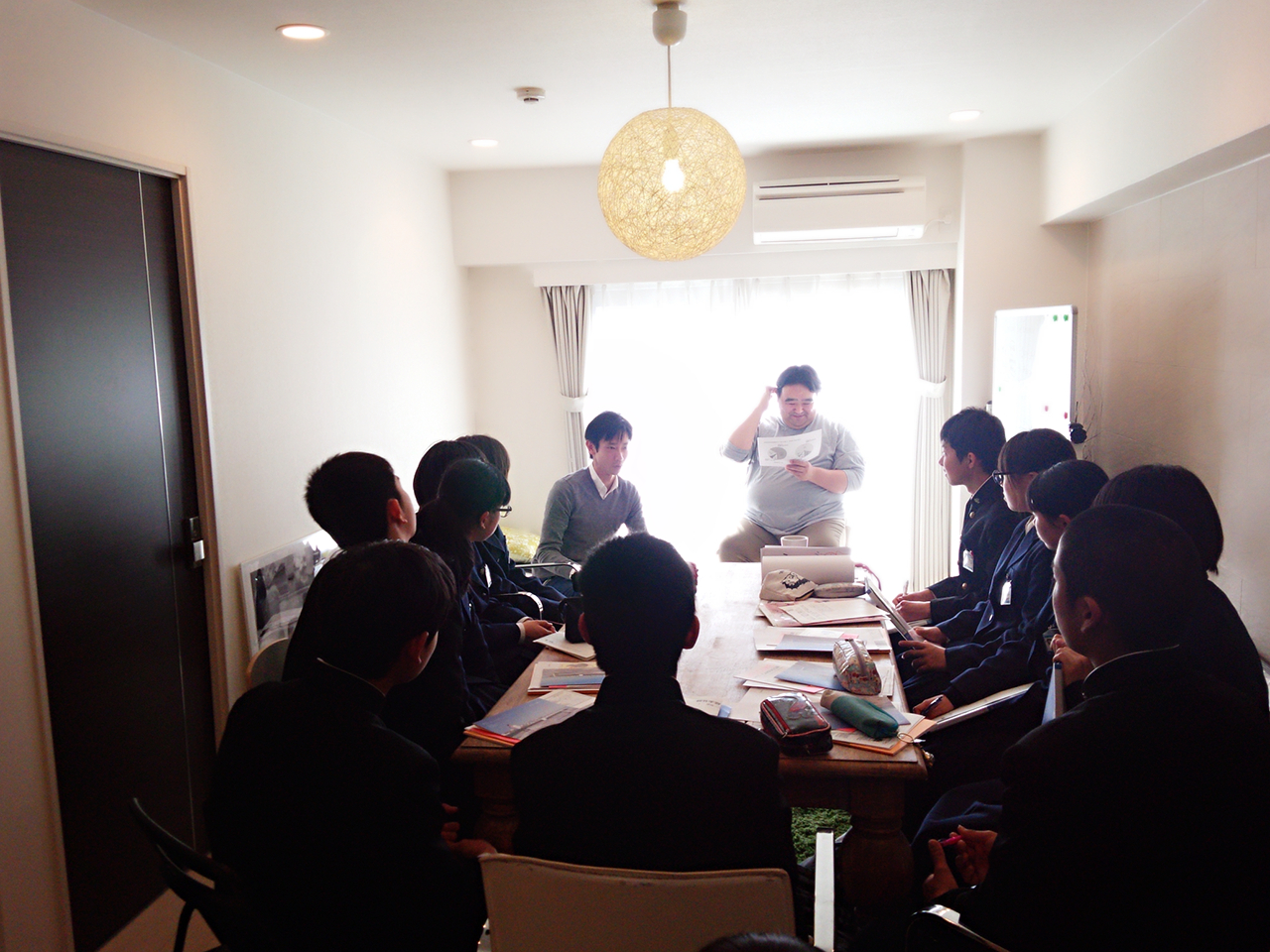 上尾市立東中学校の皆さんとディスカッションを行いました。 クリステル・ヴィ・アンサンブル